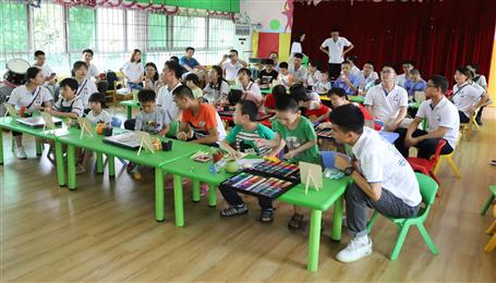 冶建青年走進兒童福利院，帶去愛的“綠動”