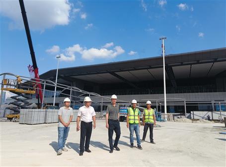 何勇到冶建桂華分公司項(xiàng)目開展國慶節(jié)、中秋節(jié)前檢查